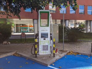 Read more about the article Oeiras com novos carregadores para veículos elétricos – UVE ...