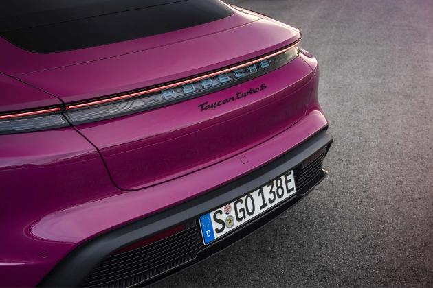 You are currently viewing Porsche amplia autonomia do Taycan e reforça conectividade ...