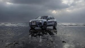 Read more about the article BMW dá a conhecer novo veículo topo de gama elétrico iX M60 – AWAY maga ...