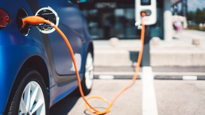 Read more about the article Governo dá 4.000 euros para aquisição de veículos elétricos ...