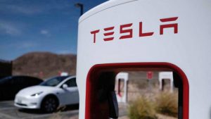 Read more about the article Tesla perde posição na Europa em 2022, mas o Model Y ainda domina ...
