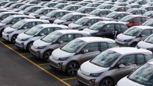 Read more about the article Bruxelas quer carros elétricos “acessíveis para todos os europeus” ...